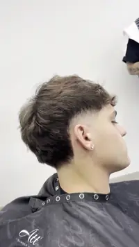 Miniatura video galería barbería Att' Barber Style 4