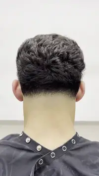 Miniatura video galería barbería Att' Barber Style 3